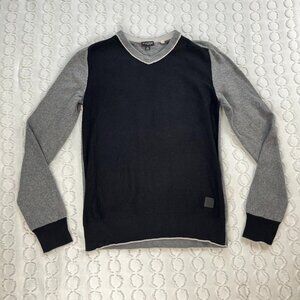 Guess V-Neck Sweater Men's M Grey Black Knit Pullover Jumper Winter Cozy